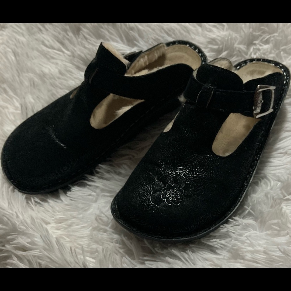 Alegria black suede floral print clogs with Fur